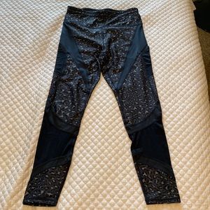 UltraCool Fabletics Legging in Black/Leopard Print